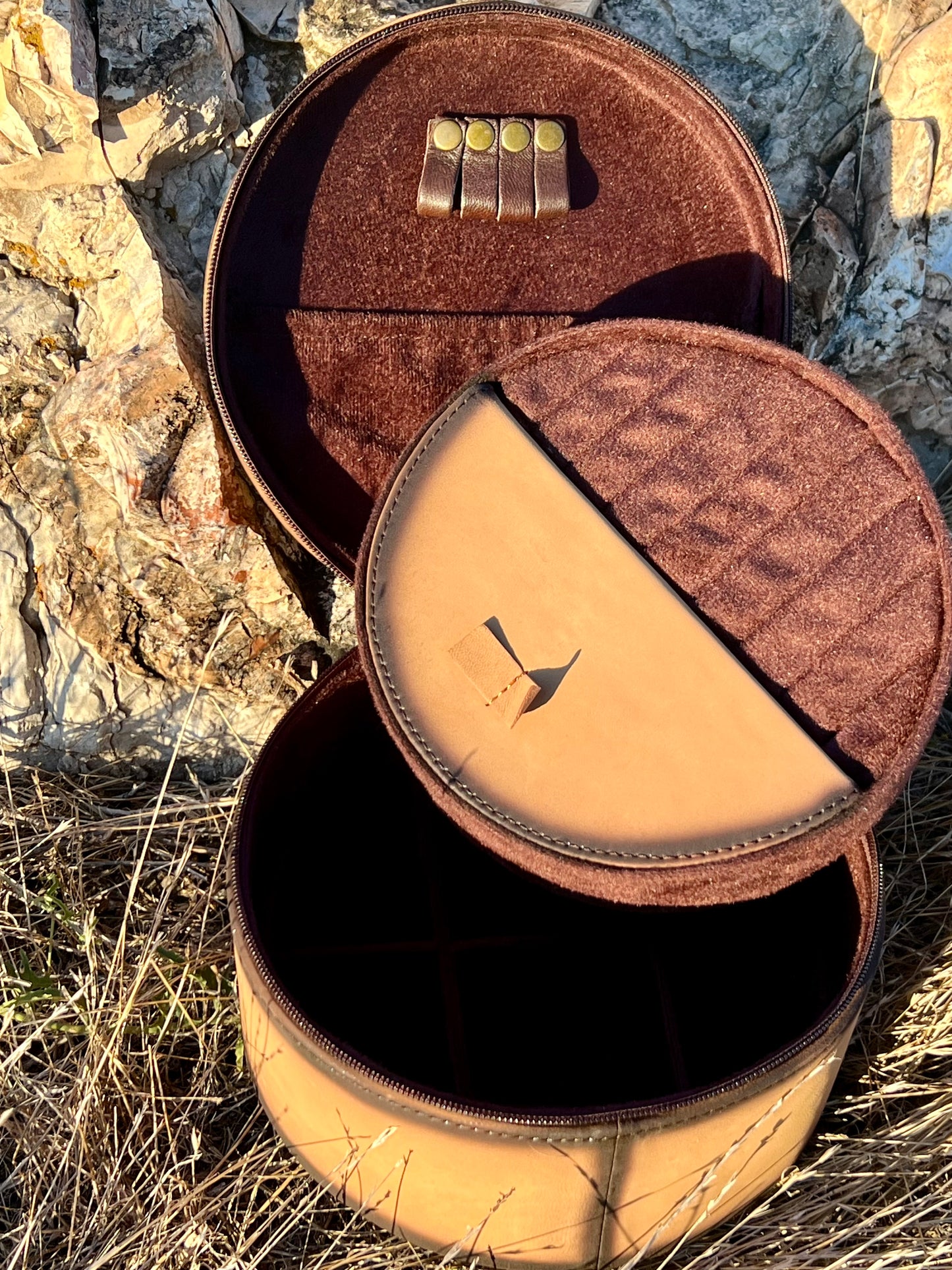 Round Tooled Leather Jewelry Case