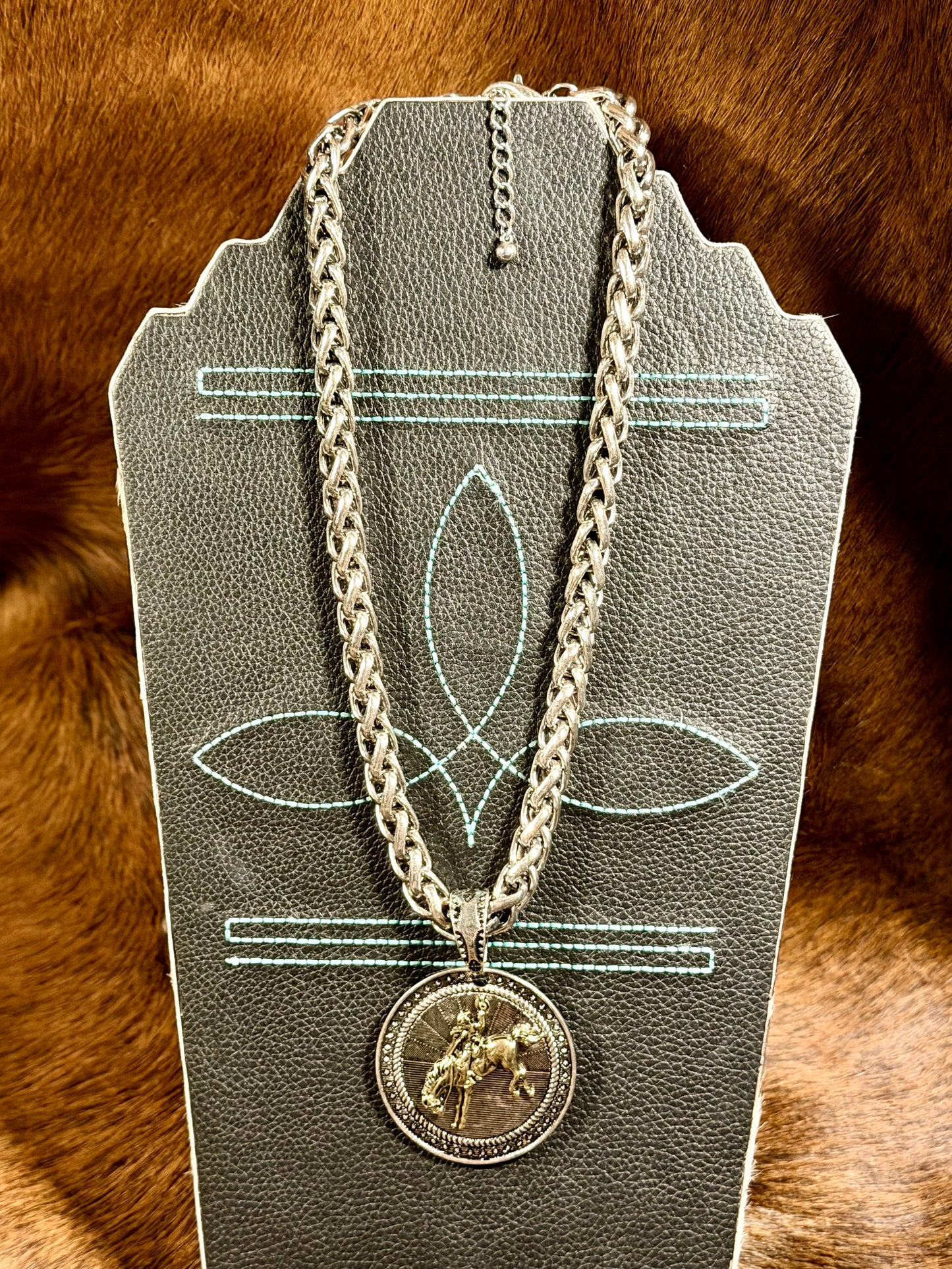 Circle Pendant Necklaces