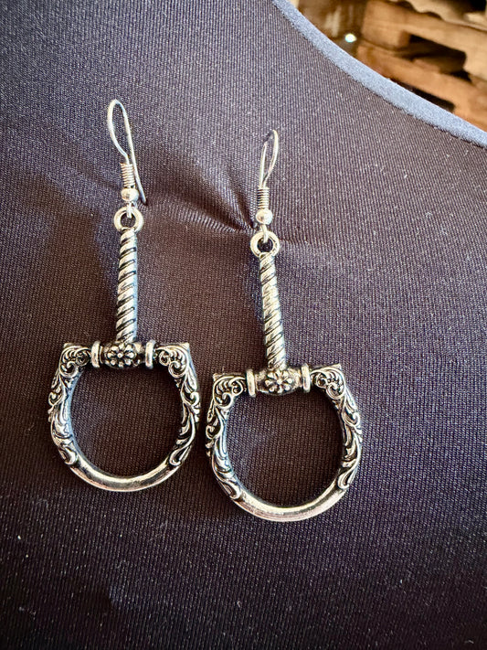 Flower Engraved Bit Earrings